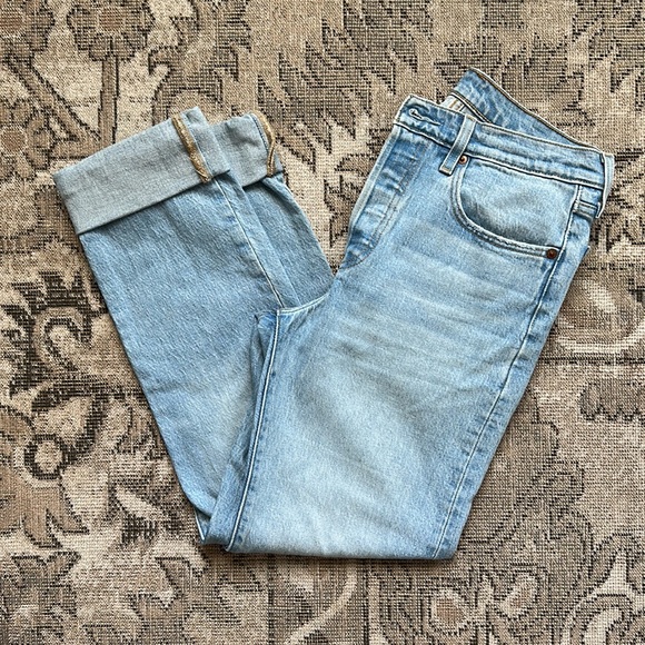 Levi 501 - Picture 2 of 3